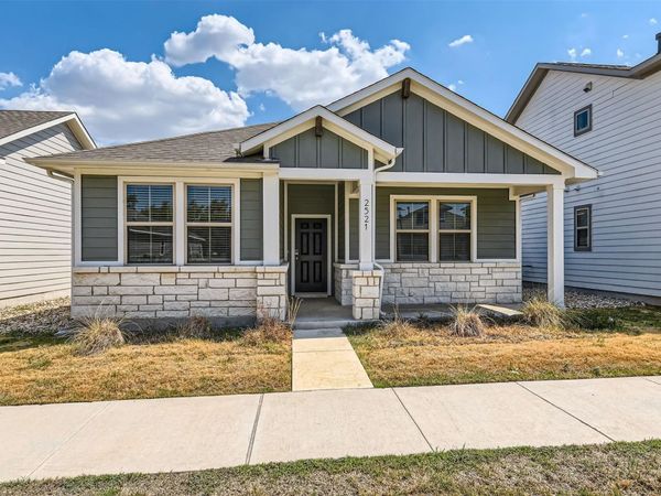 2521 Pecan Island DR, Leander, TX 78641