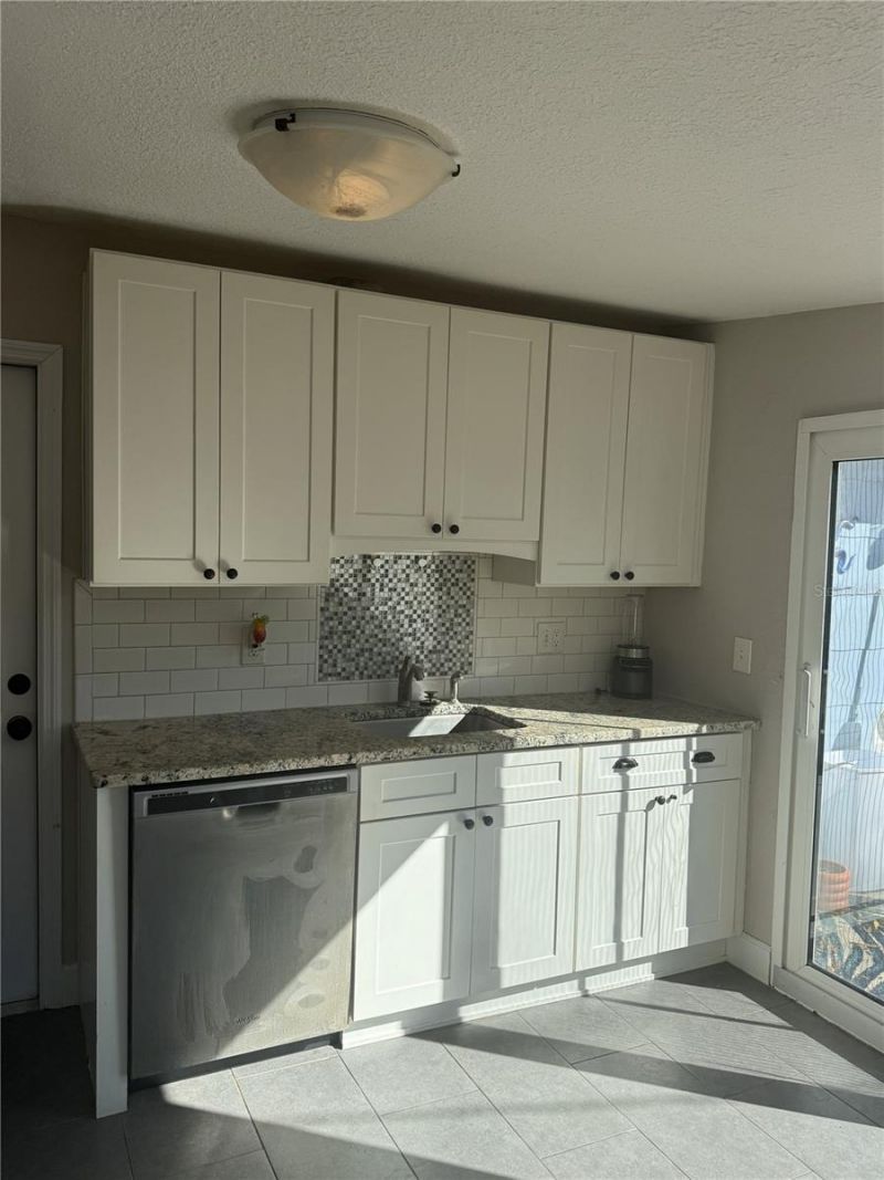 466 36th Avenue N, Saint Petersburg, FL 33704 Photo