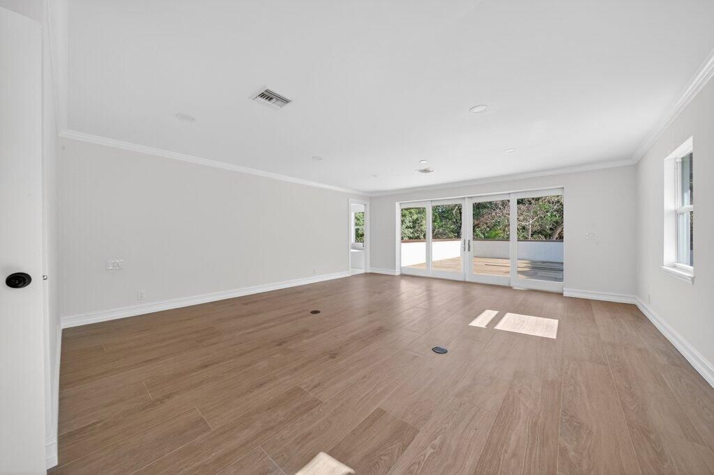 37 E High Point Road, Sewalls Point, FL 34996 Photo