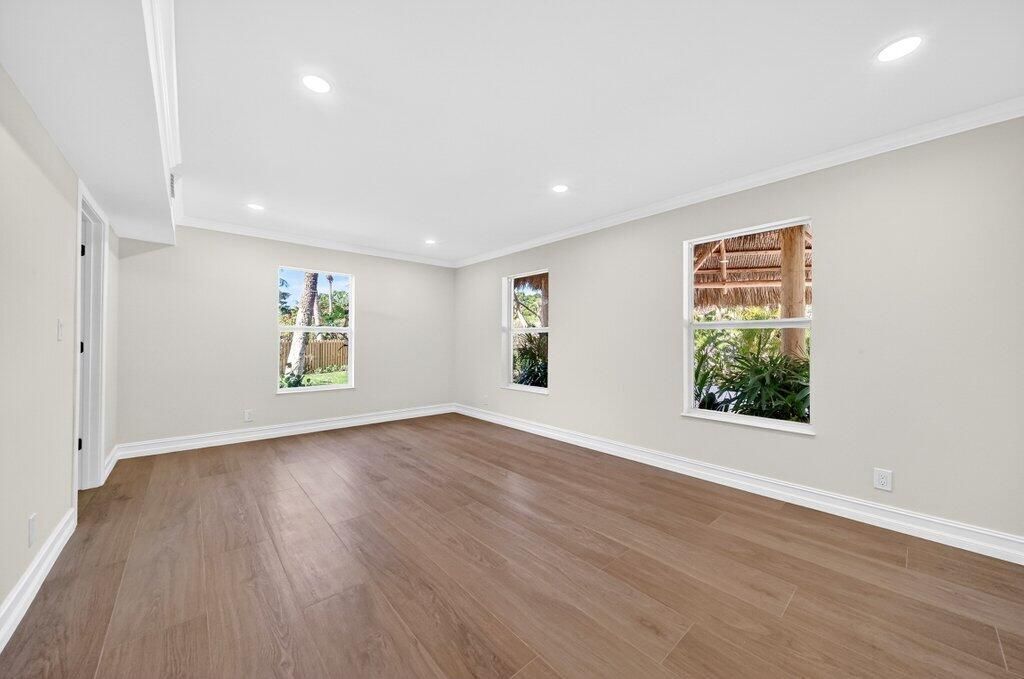 37 E High Point Road, Sewalls Point, FL 34996 Photo