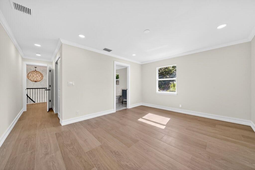 37 E High Point Road, Sewalls Point, FL 34996 Photo