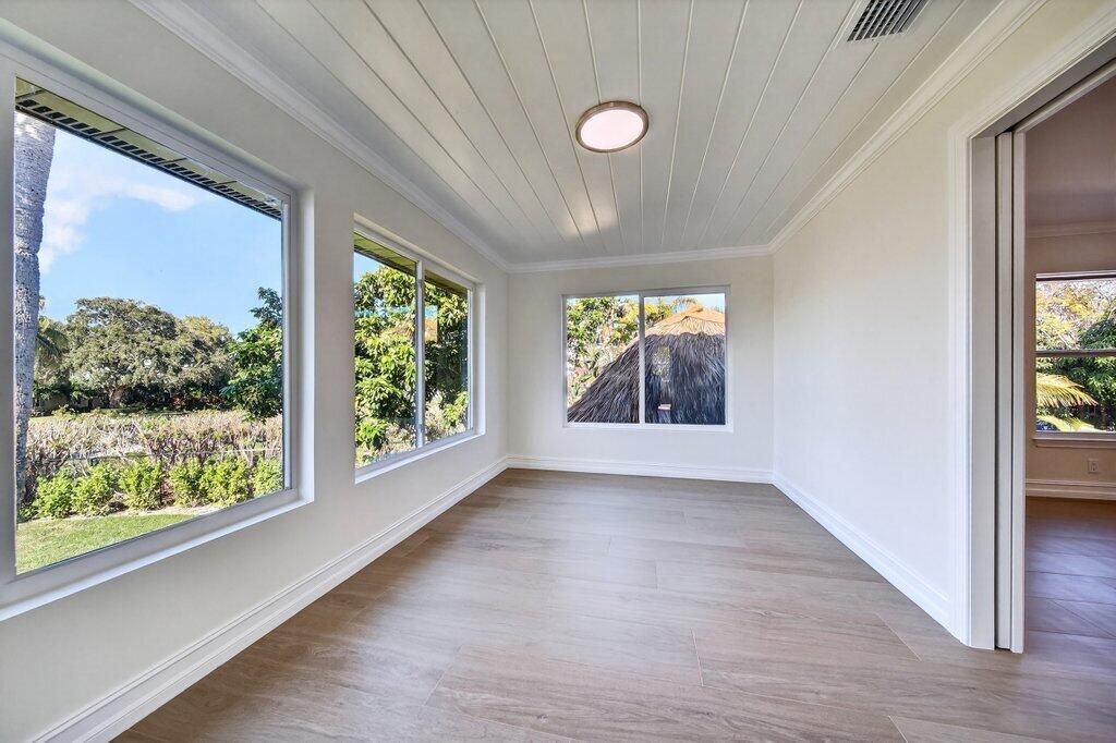 37 E High Point Road, Sewalls Point, FL 34996 Photo