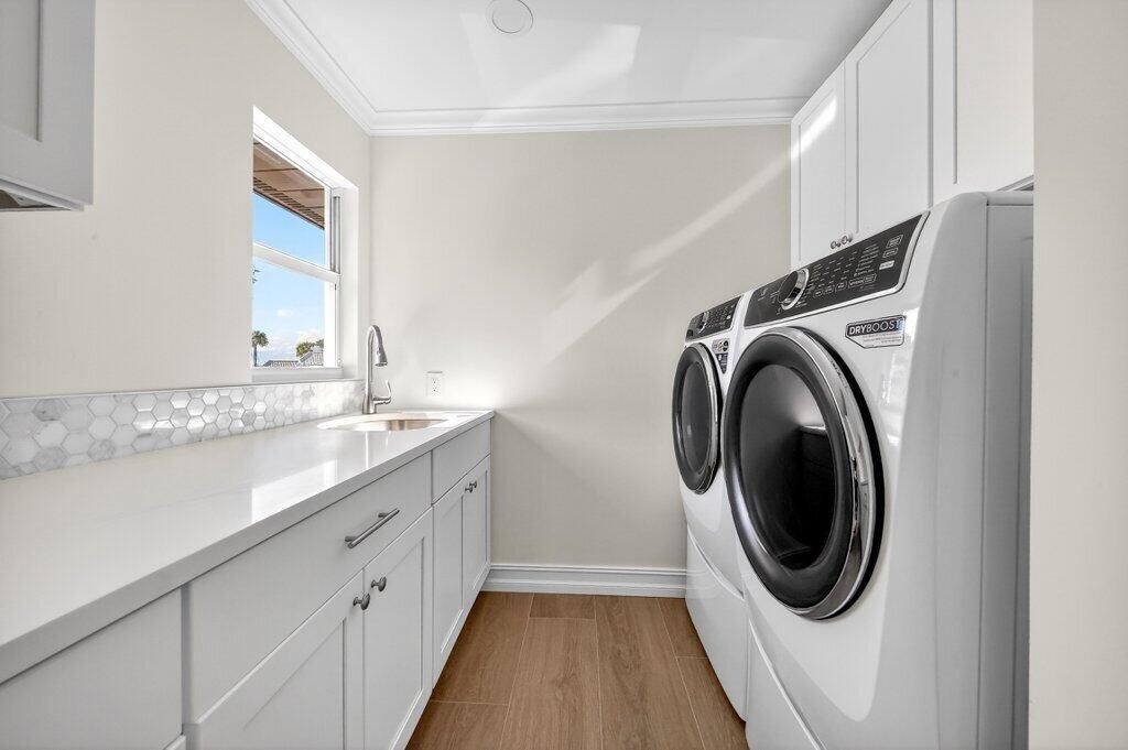 37 E High Point Road, Sewalls Point, FL 34996 Photo