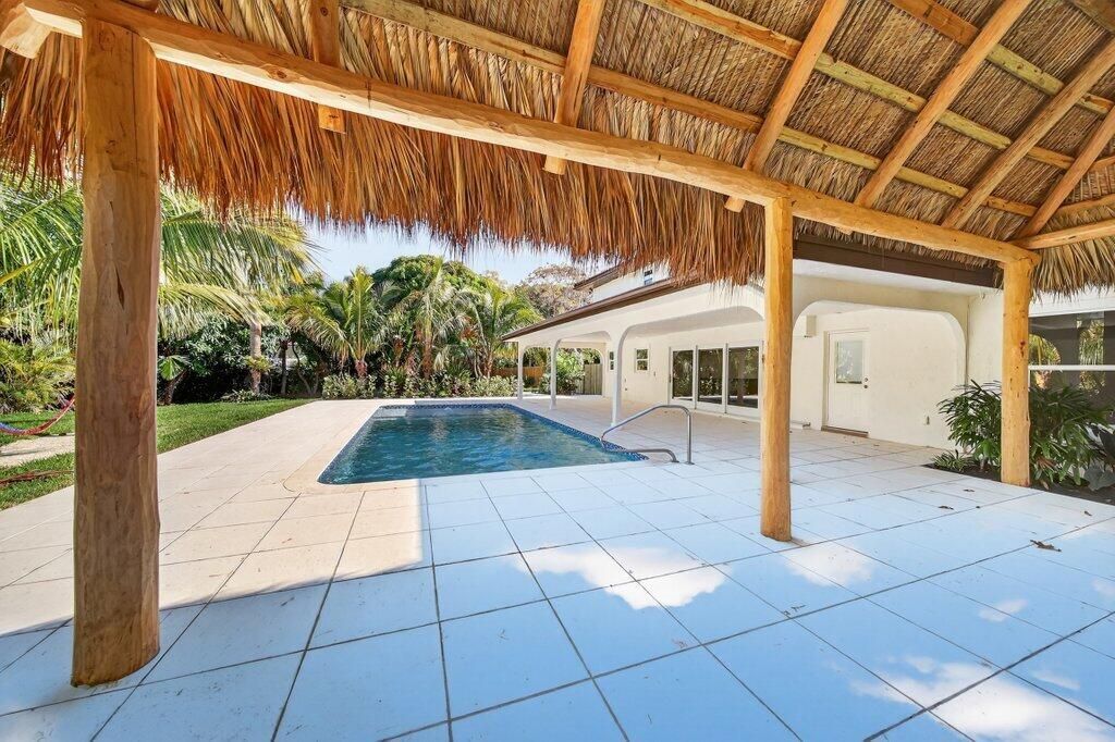 37 E High Point Road, Sewalls Point, FL 34996 Photo