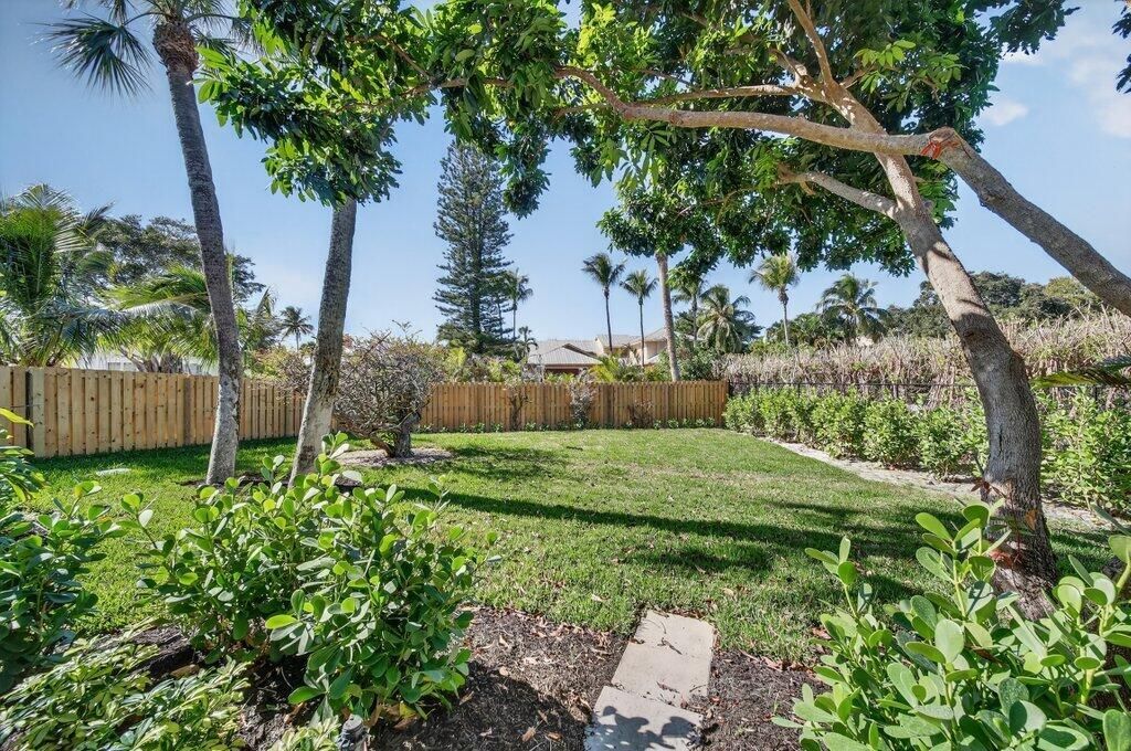 37 E High Point Road, Sewalls Point, FL 34996 Photo