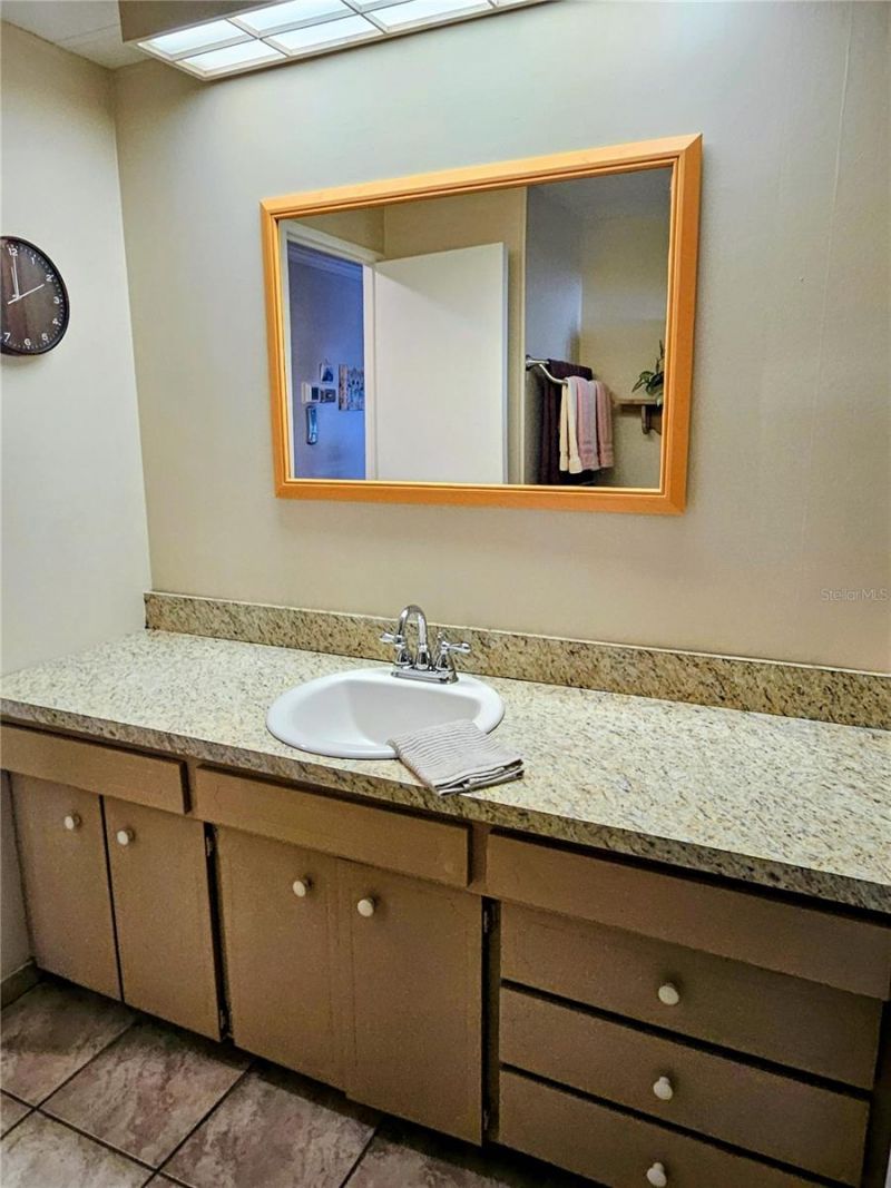 3406 Shingle Oak Terrace, Sarasota, FL 34237 Photo