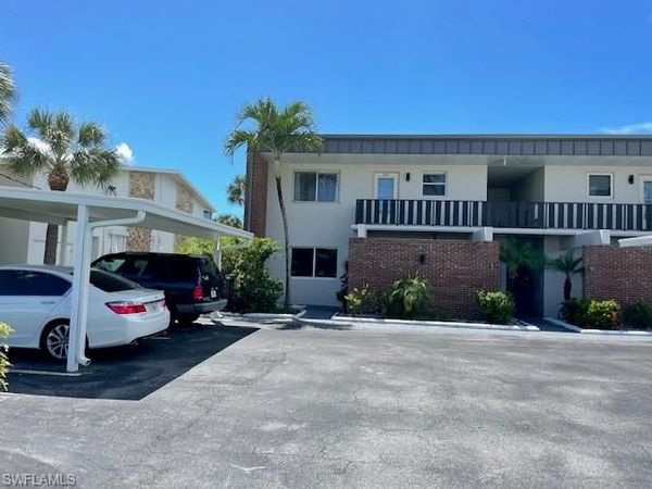 632 Victoria DR, Unit 201, CAPE CORAL, FL 33904