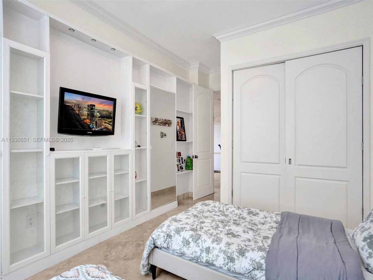 3180 S Ocean Dr, Unit 1709, Hallandale Beach, FL 33009 Photo