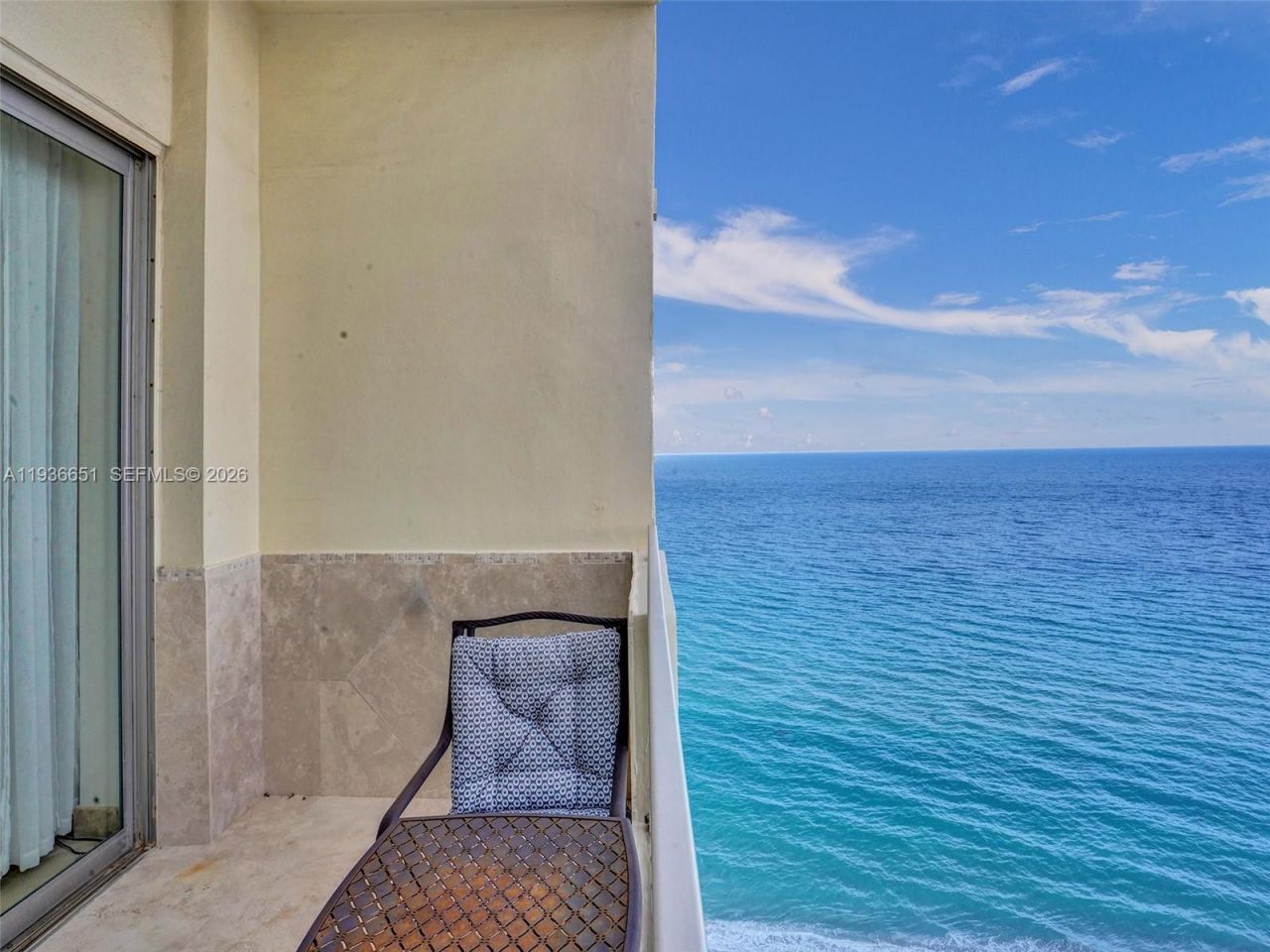 3180 S Ocean Dr, Unit 1709, Hallandale Beach, FL 33009 Photo