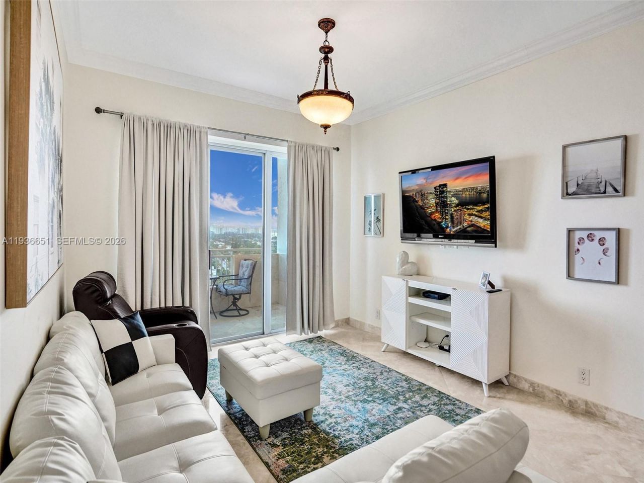 3180 S Ocean Dr, Unit 1709, Hallandale Beach, FL 33009 Photo