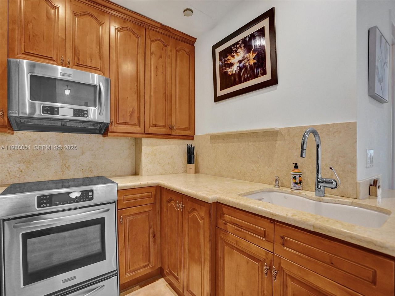 3180 S Ocean Dr, Unit 1709, Hallandale Beach, FL 33009 Photo