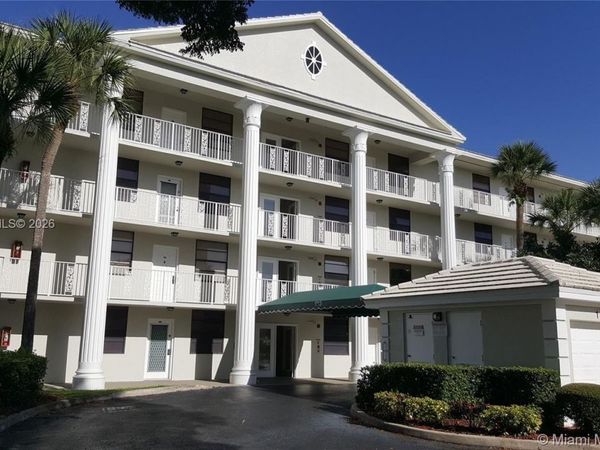 1703 Whitehall Dr, Unit 306, Davie, FL 33324