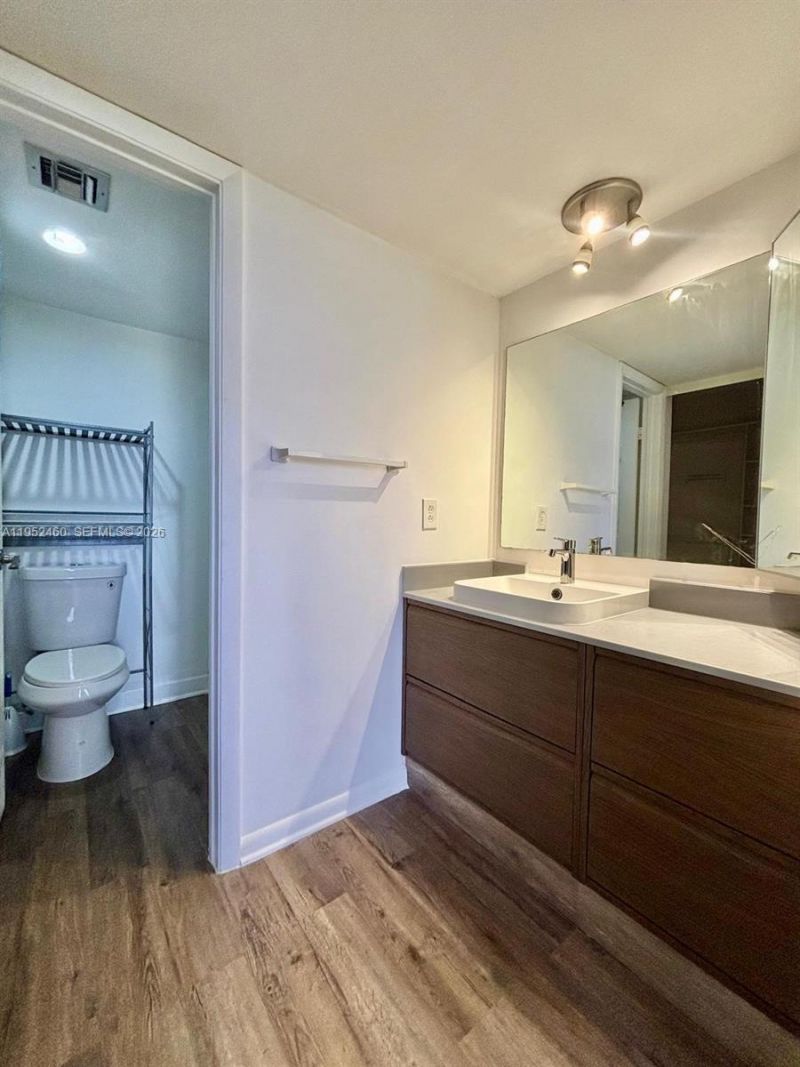 1703 Whitehall Dr, Unit 306, Davie, FL 33324 Photo