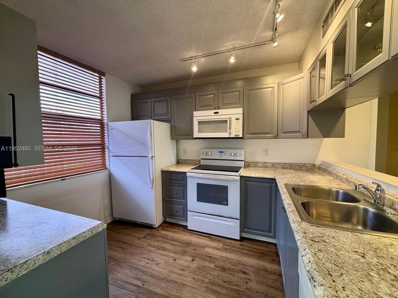 1703 Whitehall Dr, Unit 306, Davie, FL 33324 Photo