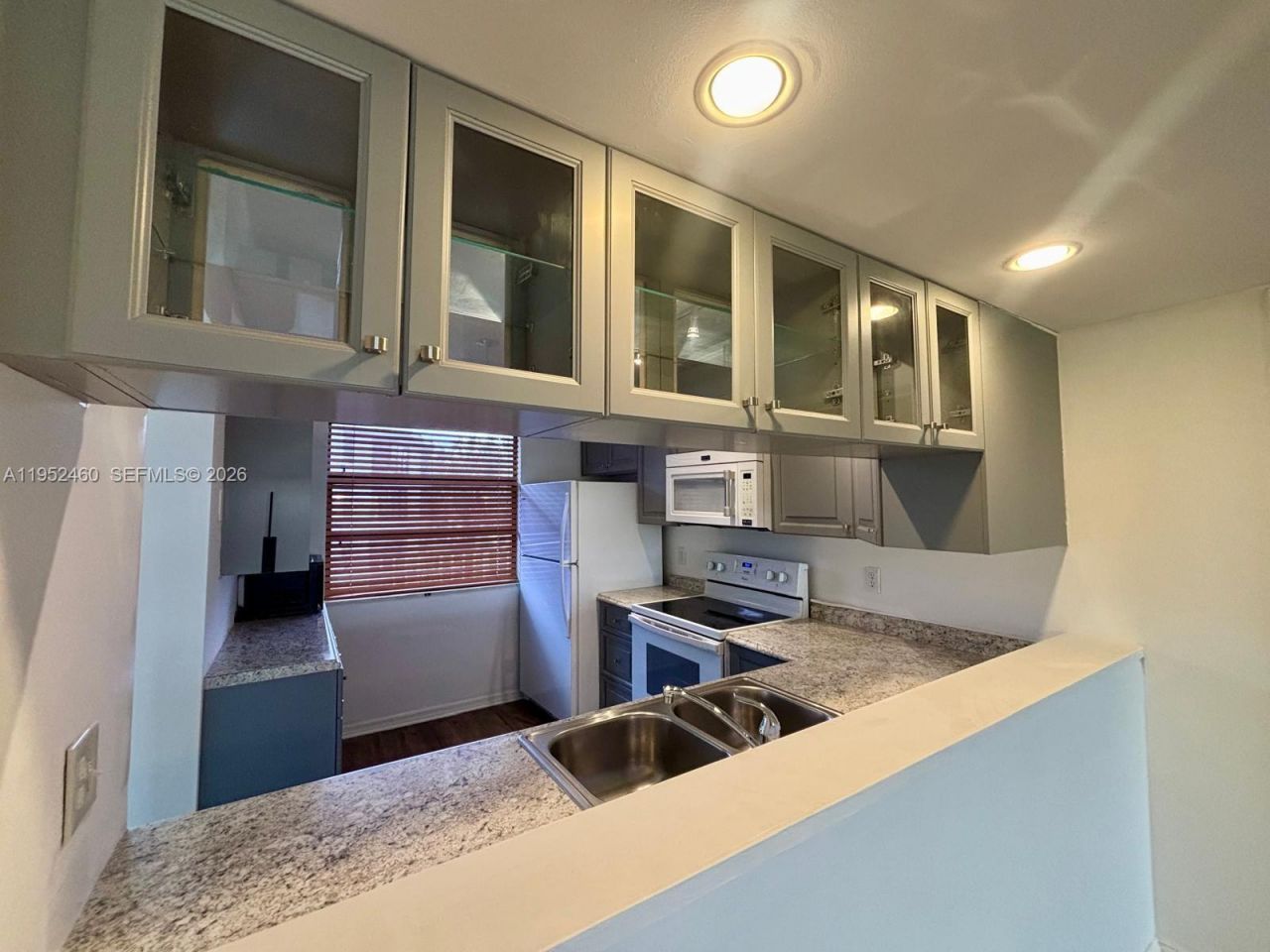 1703 Whitehall Dr, Unit 306, Davie, FL 33324 Photo