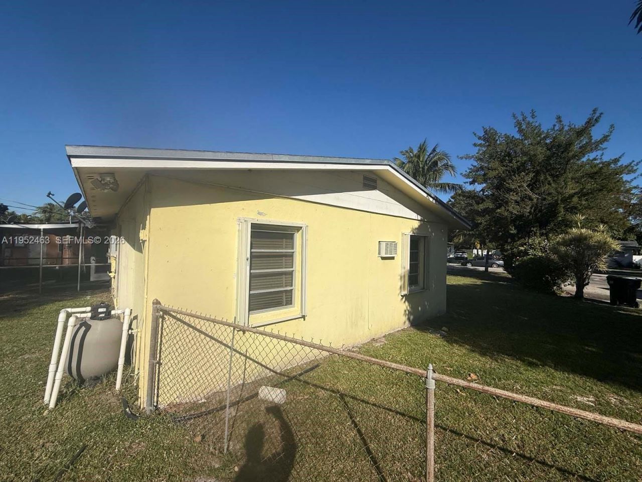 1870 NE 154th Ter, North Miami Beach, FL 33162 Photo