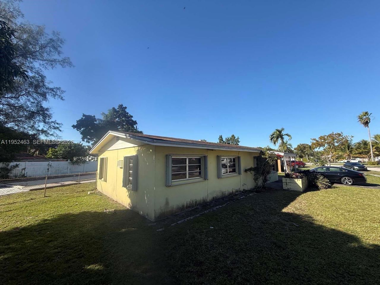 1870 NE 154th Ter, North Miami Beach, FL 33162 Photo