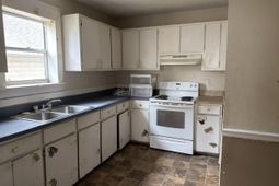 1937 Baxter Street photo 4