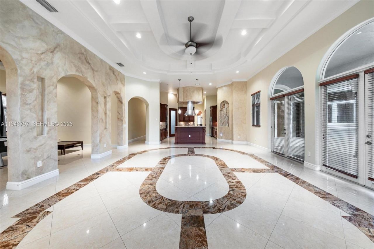 14781 S River Dr, Miami, FL 33167 Photo