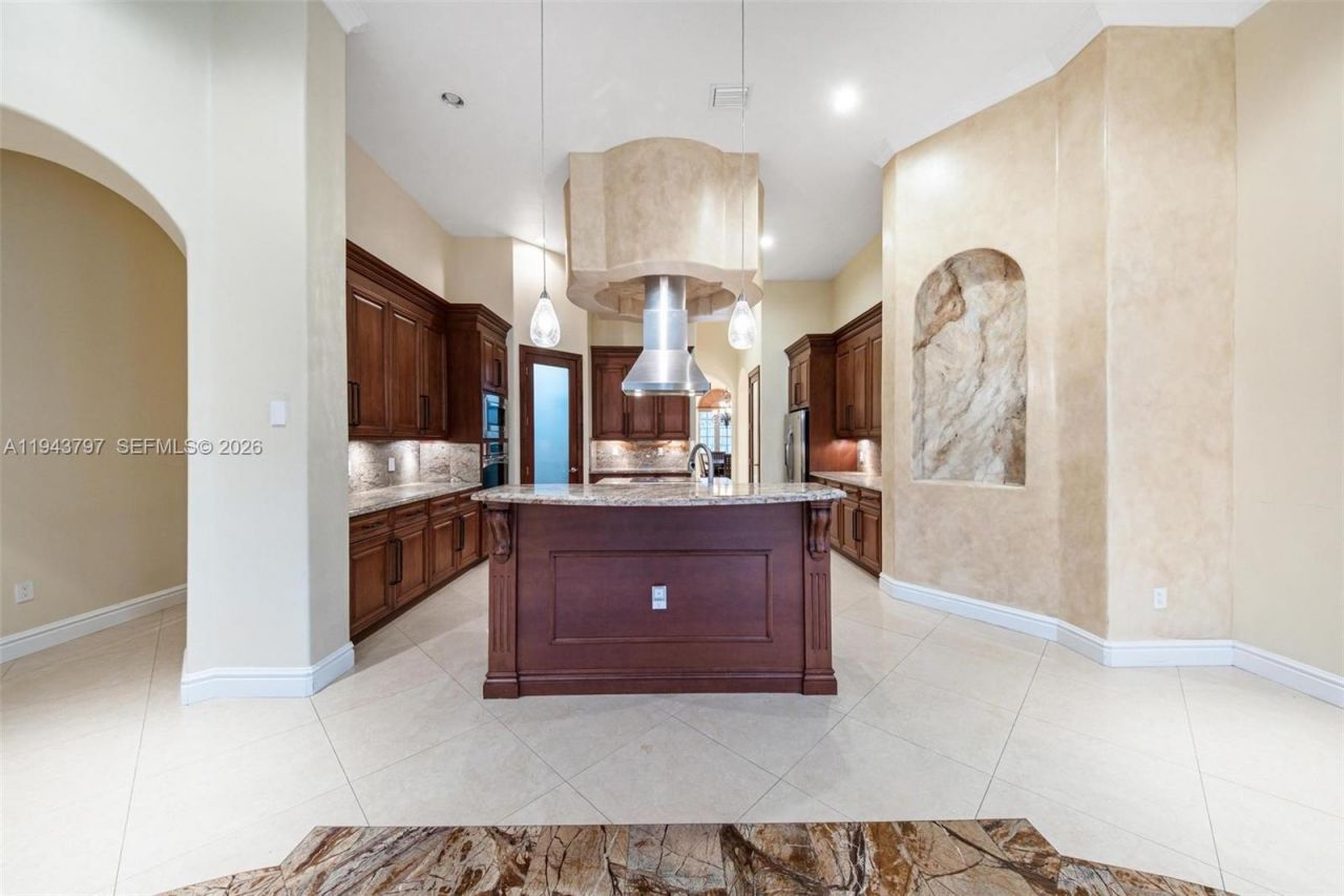 14781 S River Dr, Miami, FL 33167 Photo