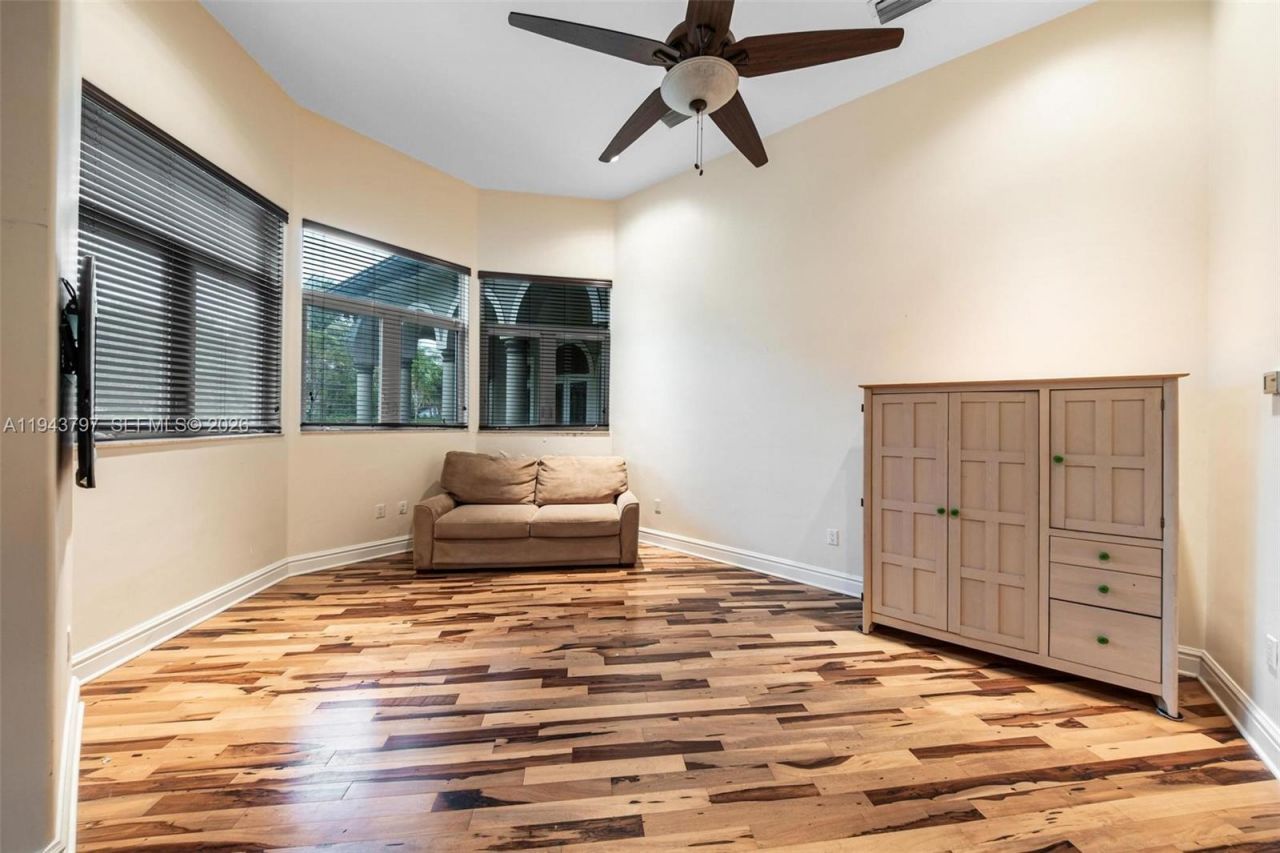 14781 S River Dr, Miami, FL 33167 Photo