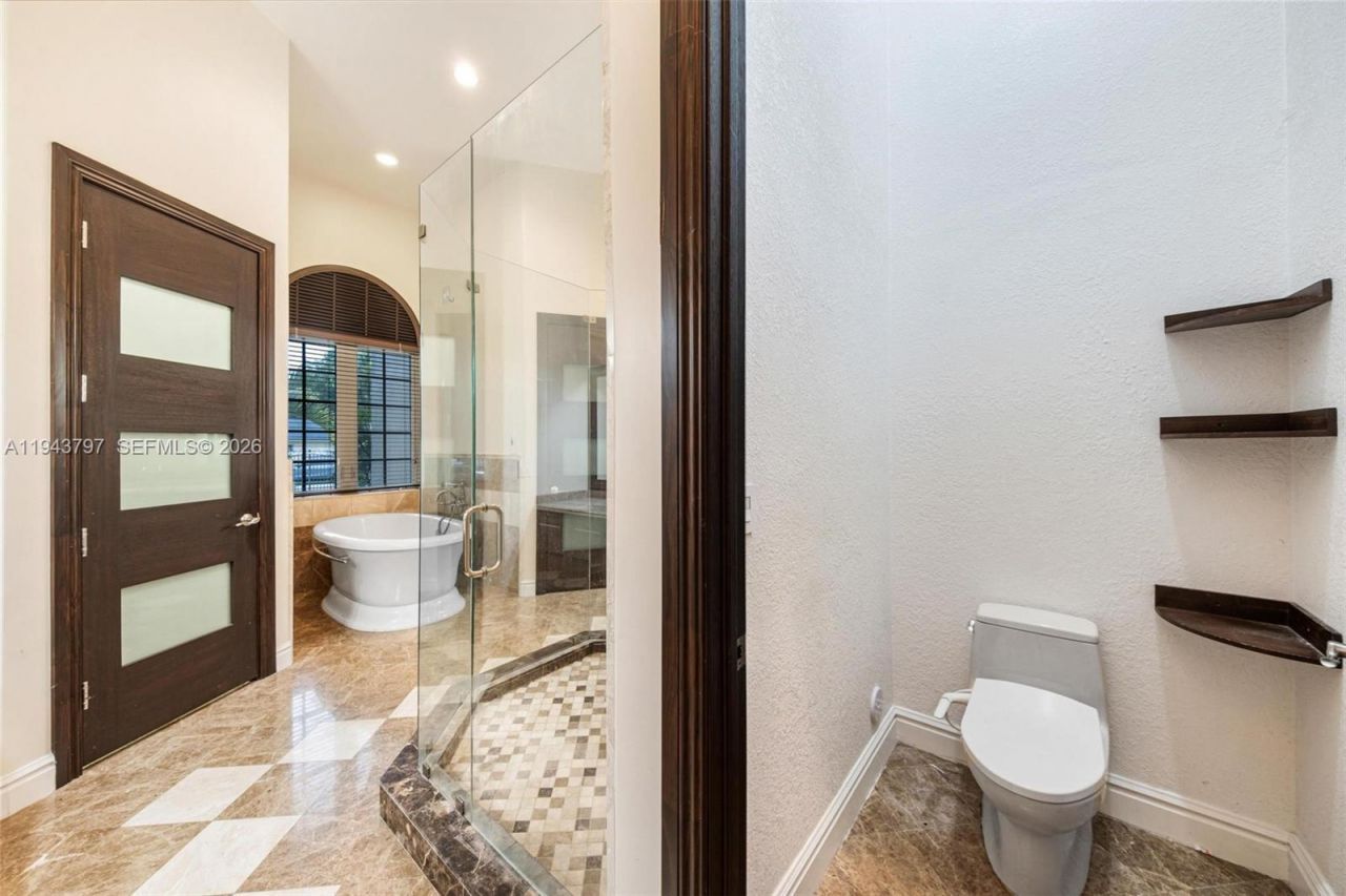 14781 S River Dr, Miami, FL 33167 Photo