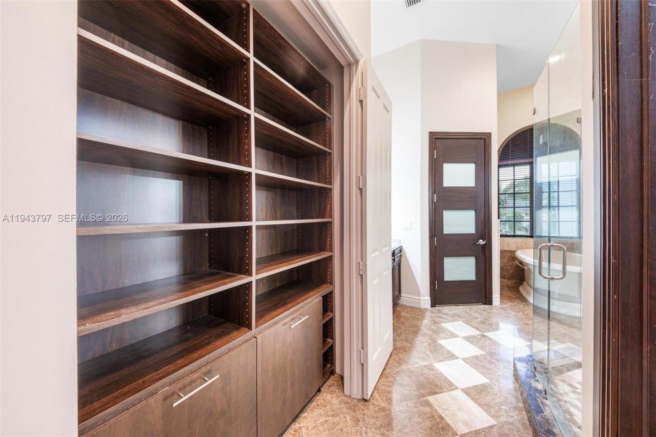 14781 S River Dr, Miami, FL 33167 Photo