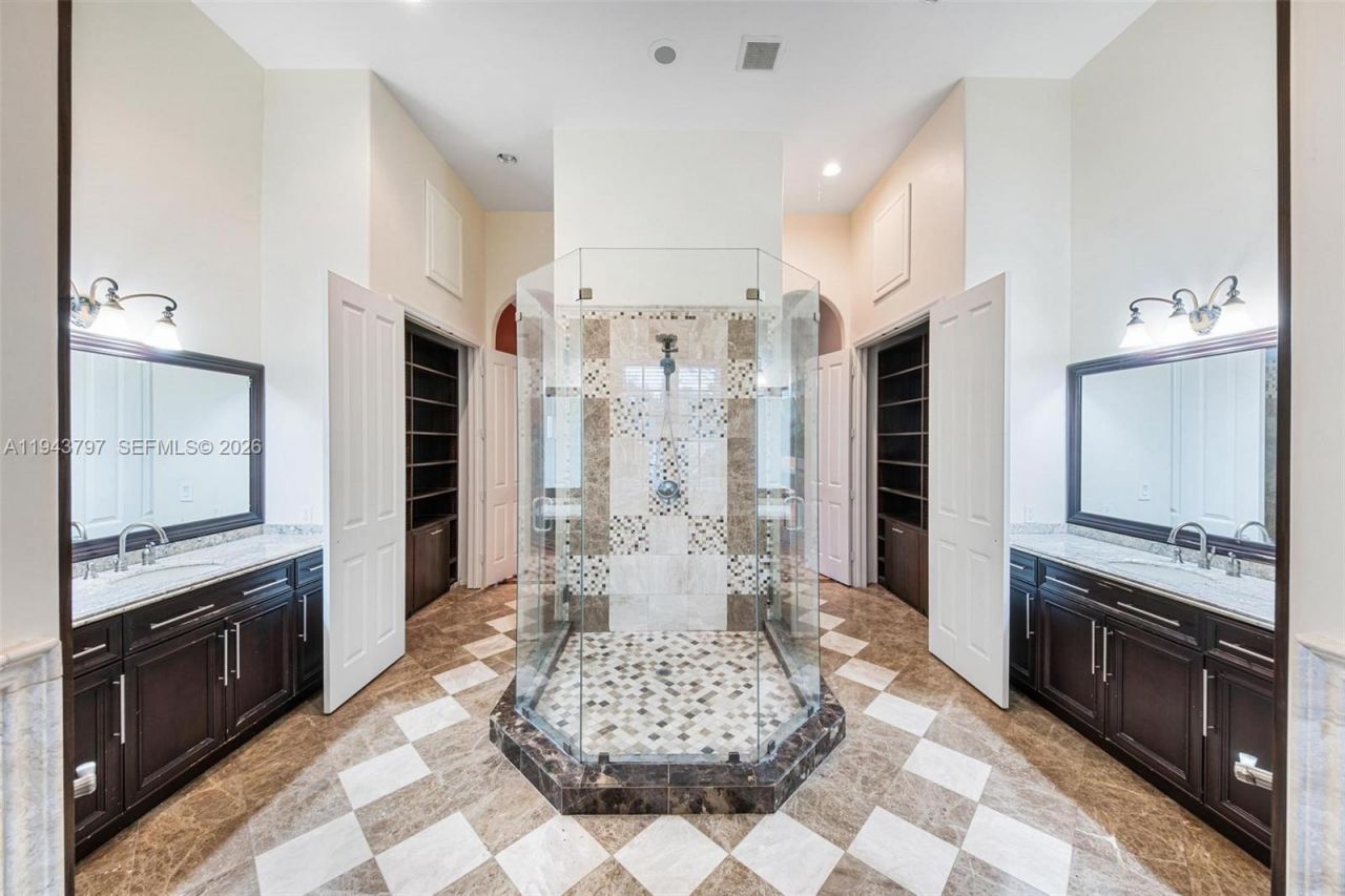 14781 S River Dr, Miami, FL 33167 Photo