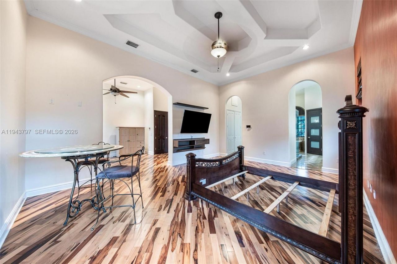 14781 S River Dr, Miami, FL 33167 Photo