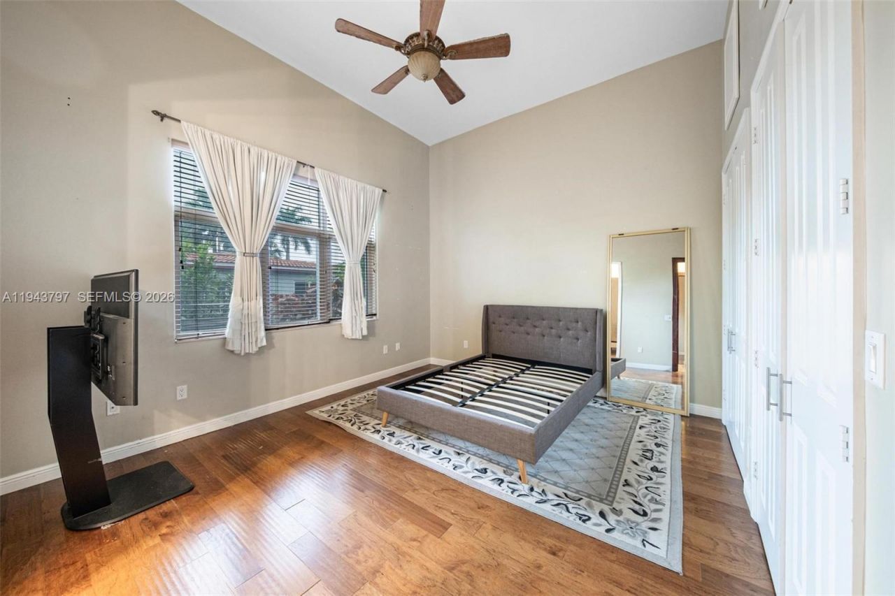 14781 S River Dr, Miami, FL 33167 Photo