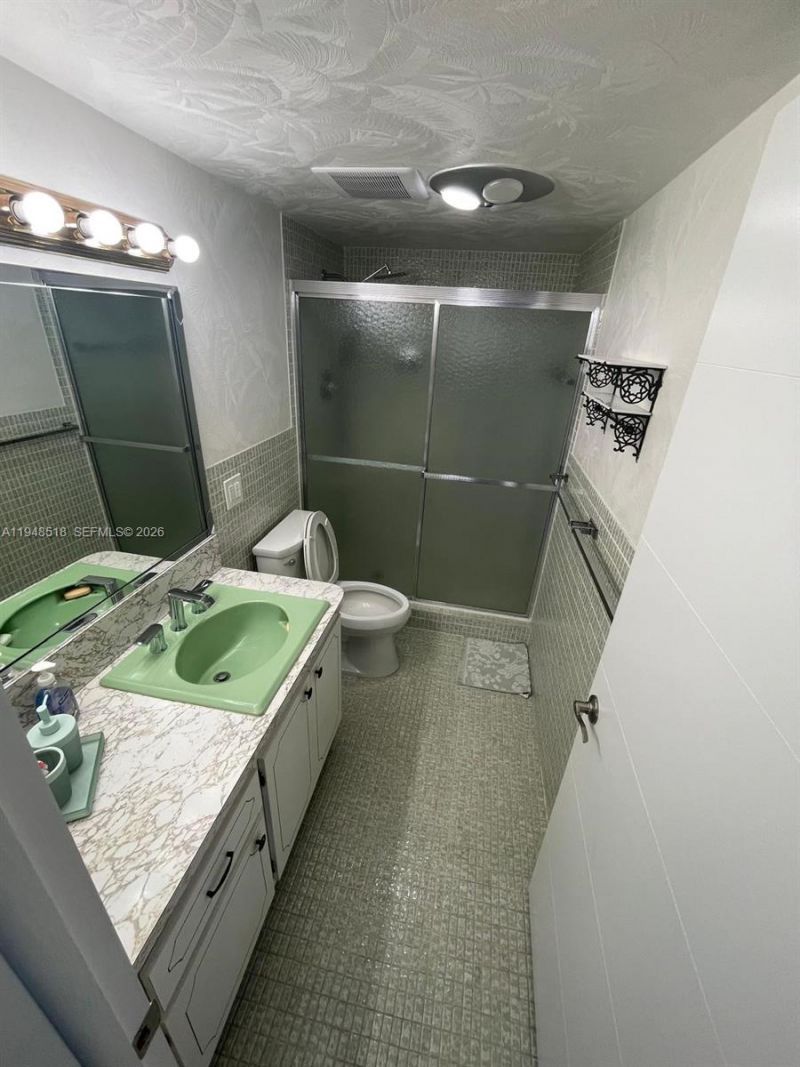 1401 S Ocean Dr , Unit 302, Hollywood, FL 33019 Photo