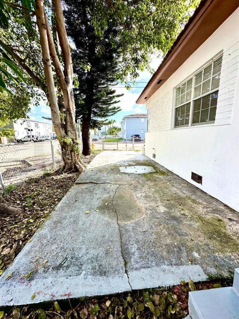 600 SW 16th Ave, Unit 600, Miami, FL 33135 Photo