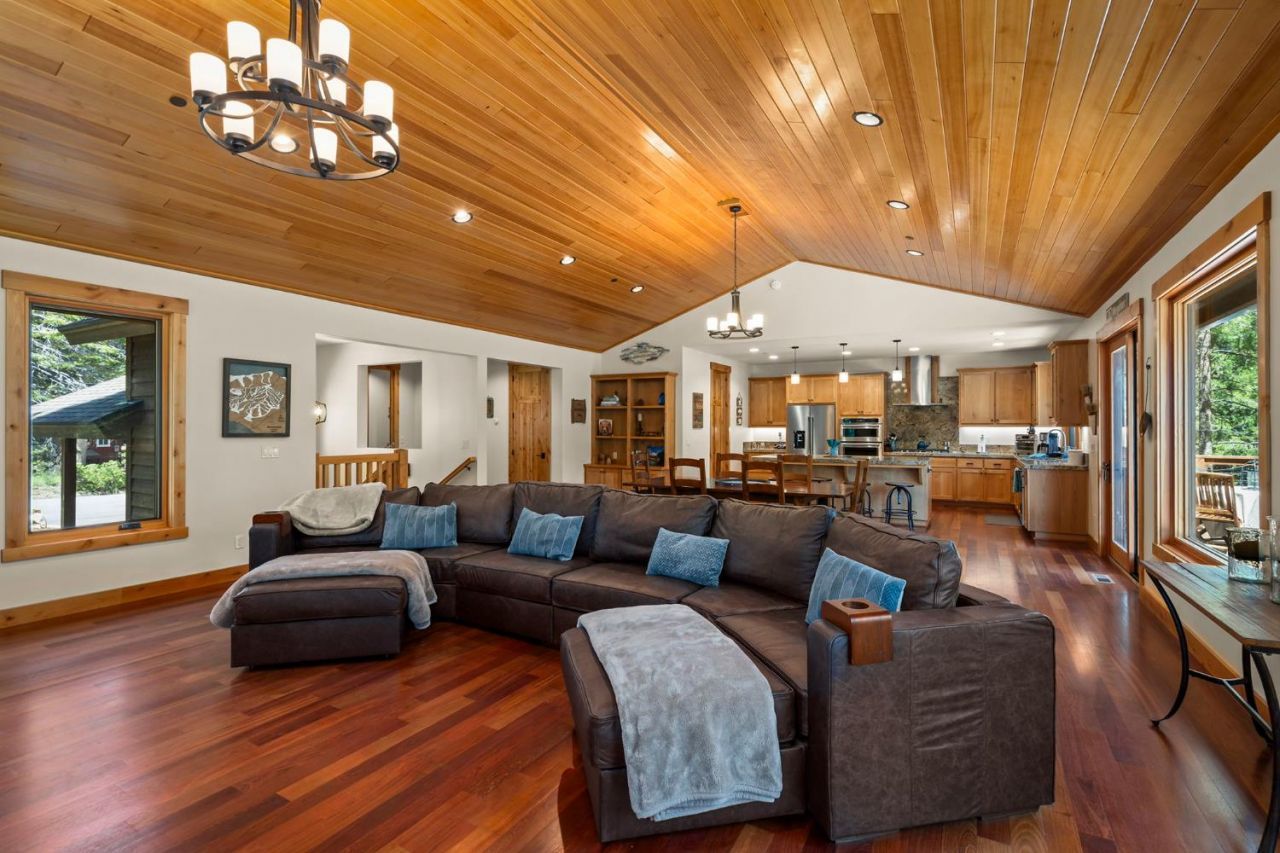 563 Robin Rd, Homewood, CA 96142 Photo