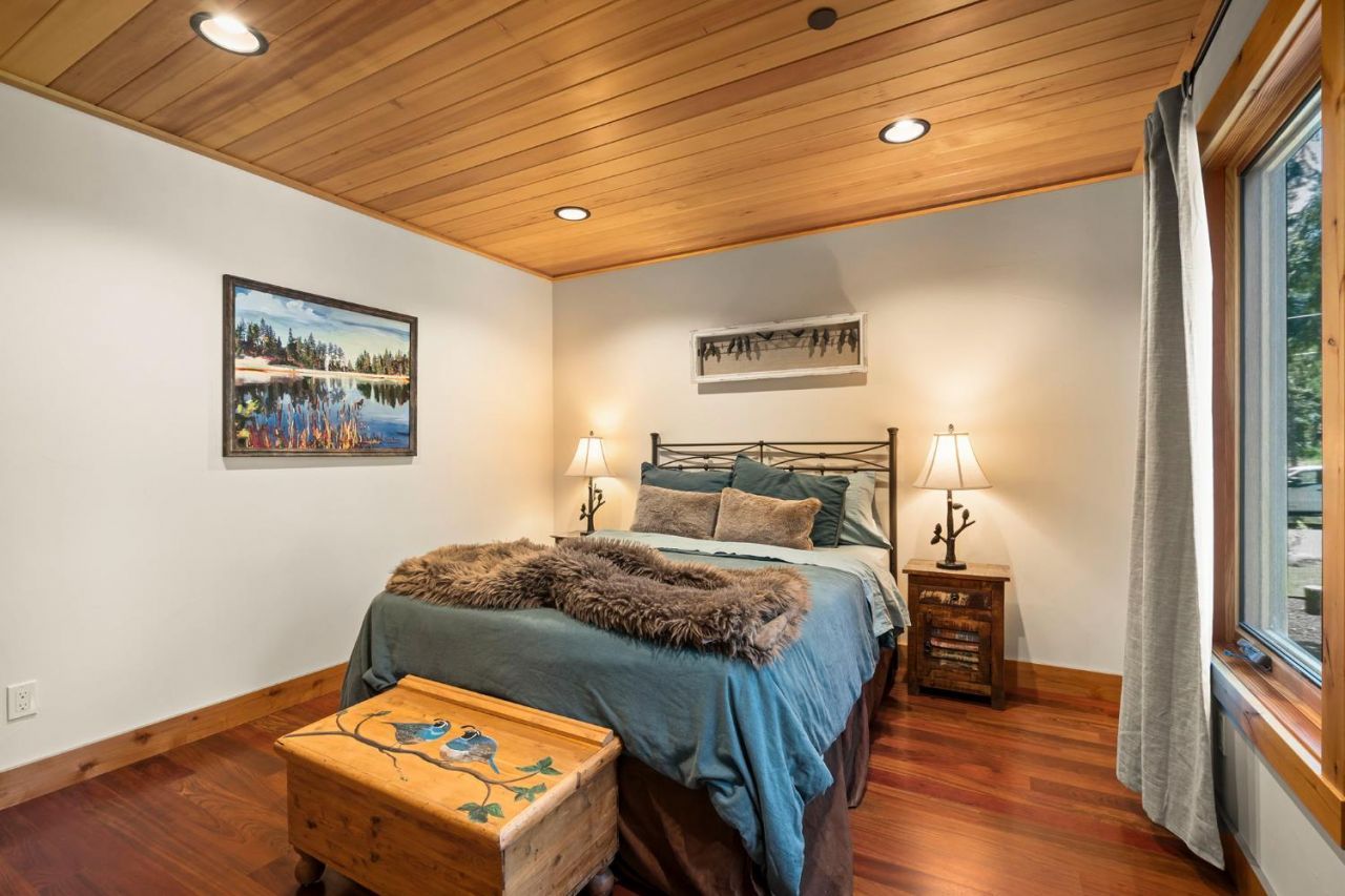 563 Robin Rd, Homewood, CA 96142 Photo