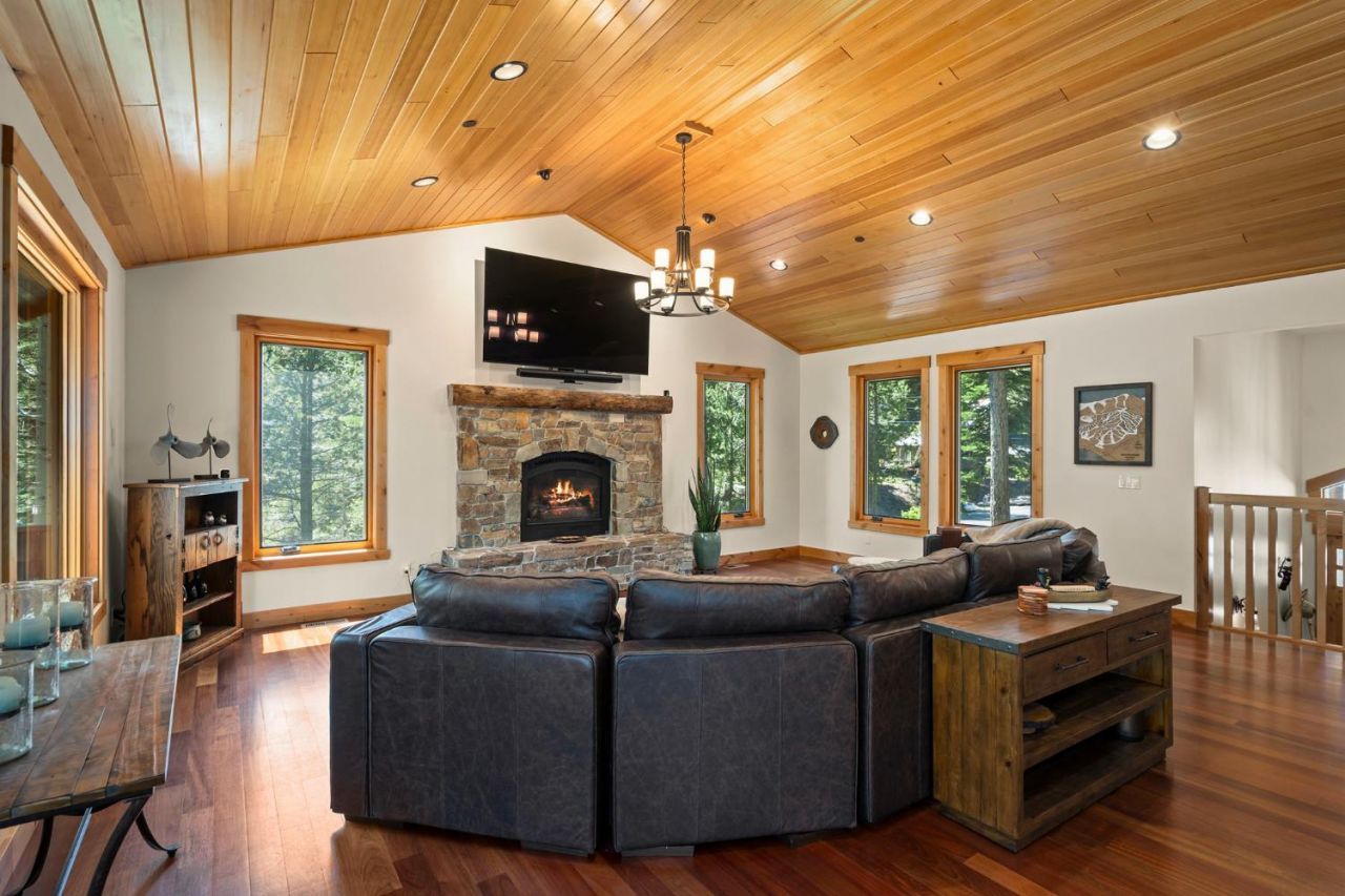 563 Robin Rd, Homewood, CA 96142 Photo