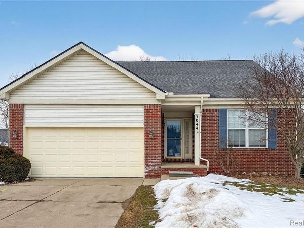 3044 Talon Circle, Orion Twp, MI 48360