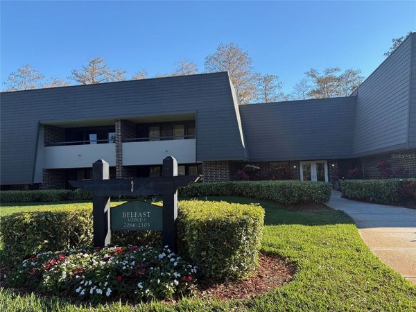 36750 US HWY 19 N, Unit 2-111, PALM HARBOR, FL 34684