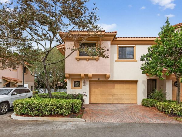 4751 Grand Cypress Circle N, Coconut Creek, FL 33073