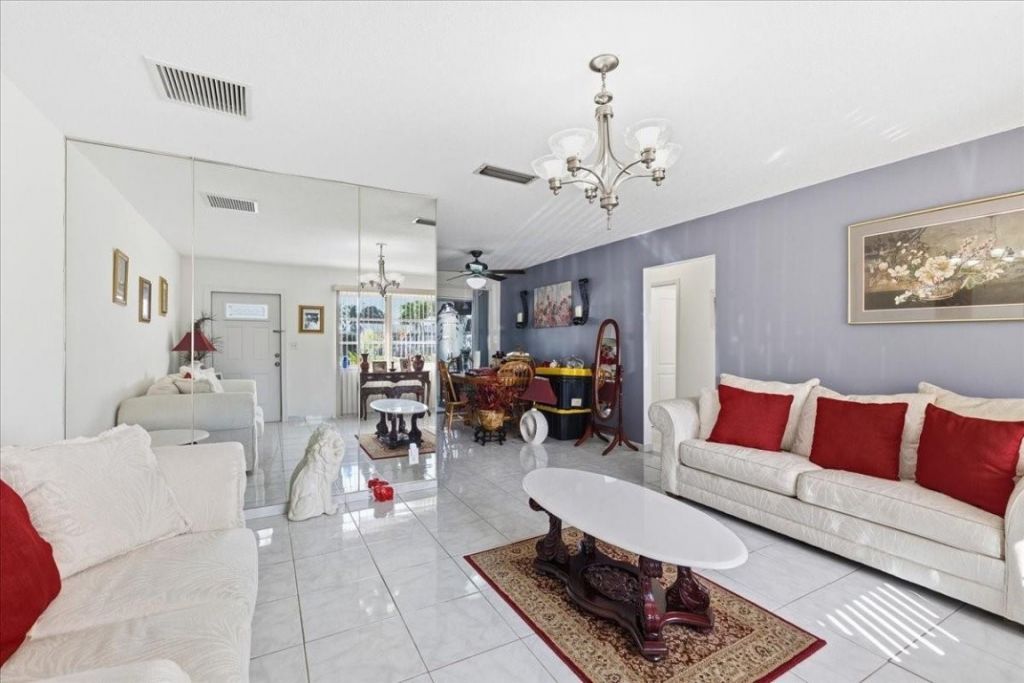 6805 Margate Blvd, Margate, FL 33063 Photo