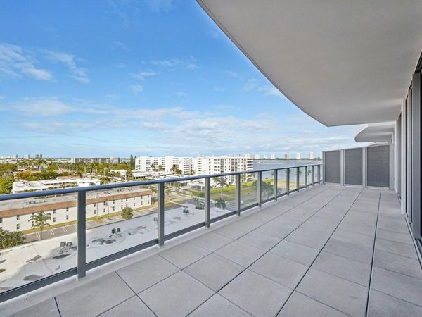 220 Lake Shore Drive, Unit 709, West Palm Beach, FL 33403