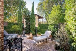 15 Elizabeth Street photo 4