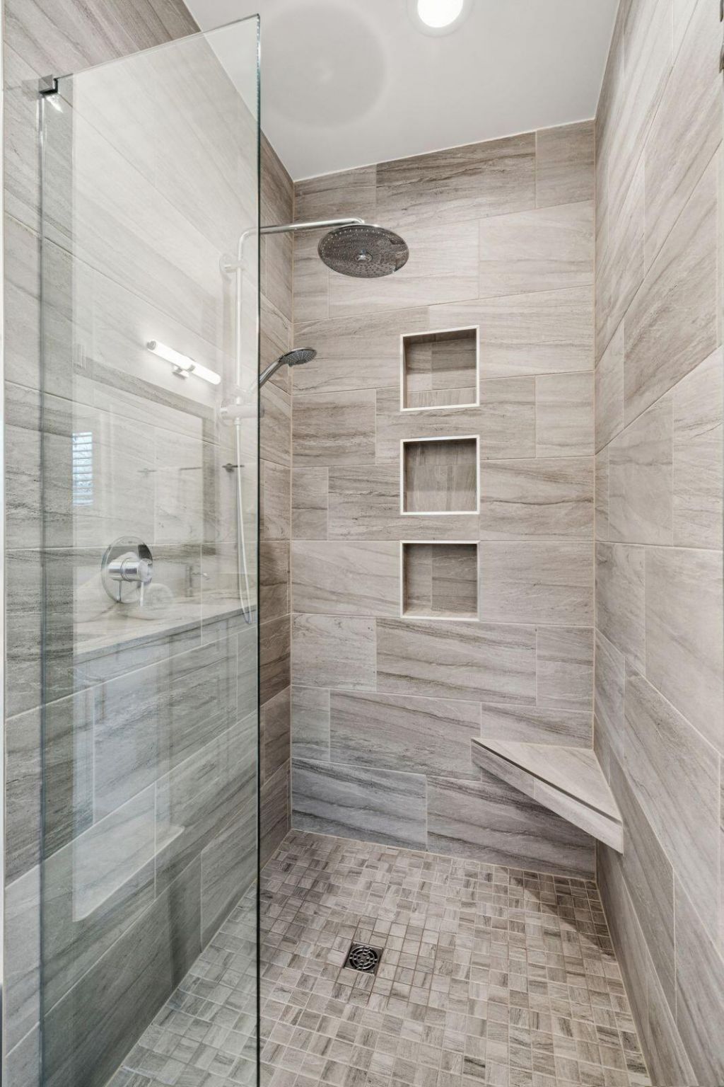 15 Elizabeth Street Photo 24