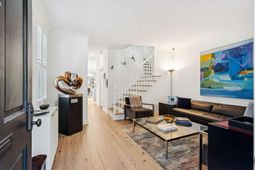 15 Elizabeth Street photo 4