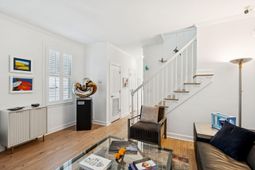 15 Elizabeth Street photo 4