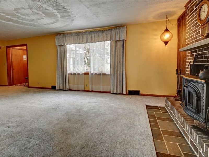 3258 New Zoarville Road NE, Zoarville, OH 44656 Photo 10