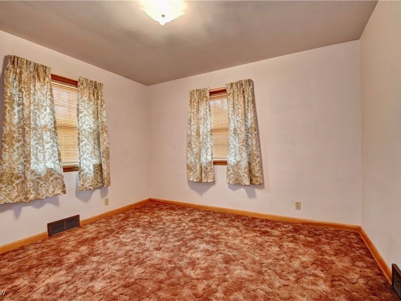 3258 New Zoarville Road NE, Zoarville, OH 44656 Photo 15