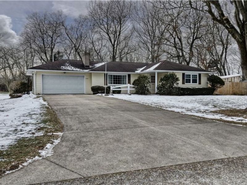 3258 New Zoarville Road NE, Zoarville, OH 44656 Photo 2