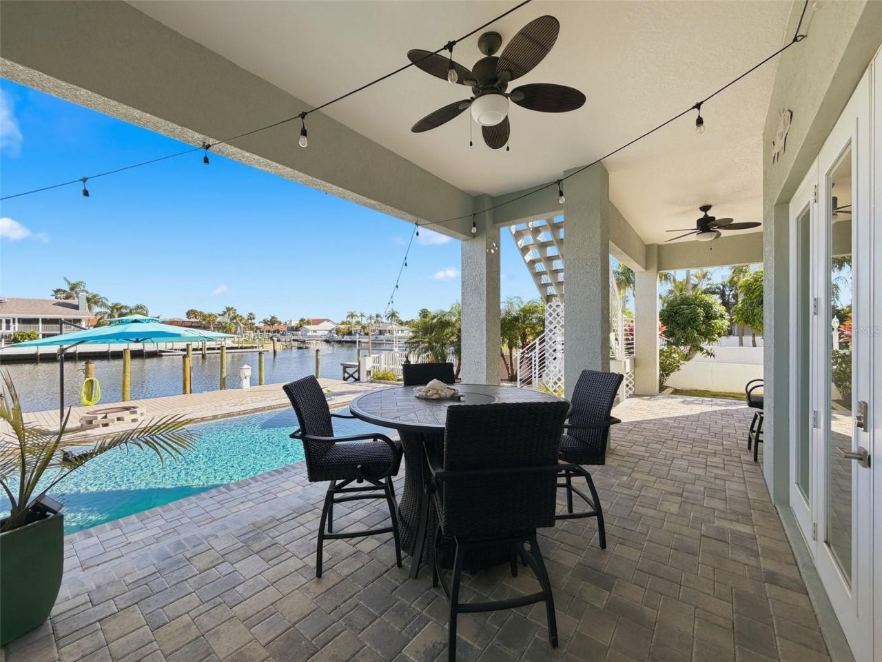 5142 Westshore Drive, New Port Richey, FL 34652 Photo