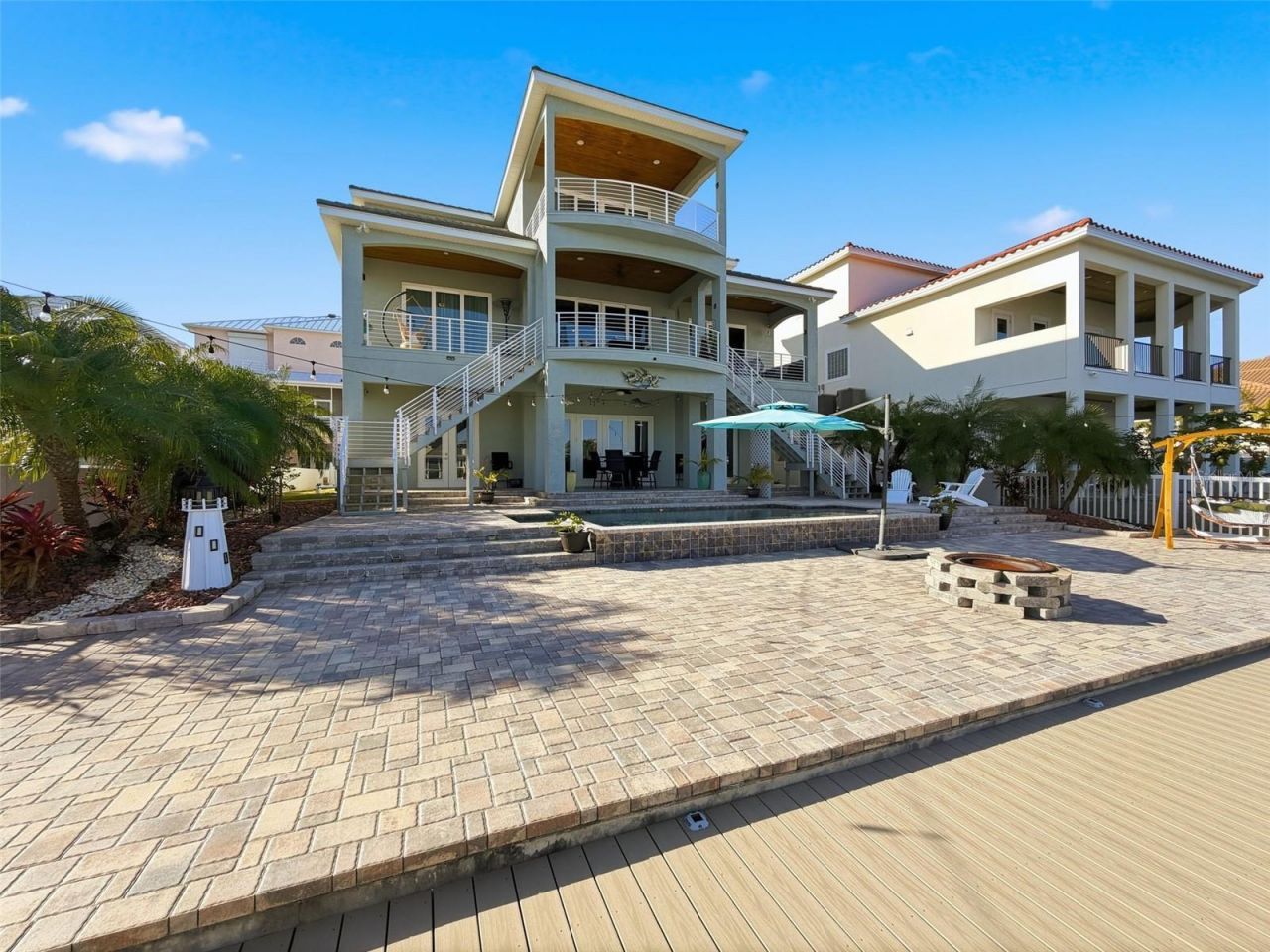 5142 Westshore Drive, New Port Richey, FL 34652 Photo