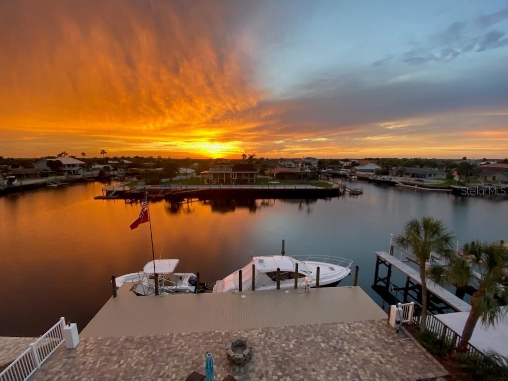 5142 Westshore Drive, New Port Richey, FL 34652 Photo